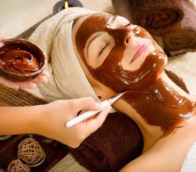 10 Manfaat Cokelat untuk Kecantikan Wajah dan Kulit Glowing