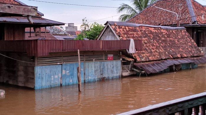 Banjir Belum Surut, Sejumlah Desa di Muratara Masih Terendam