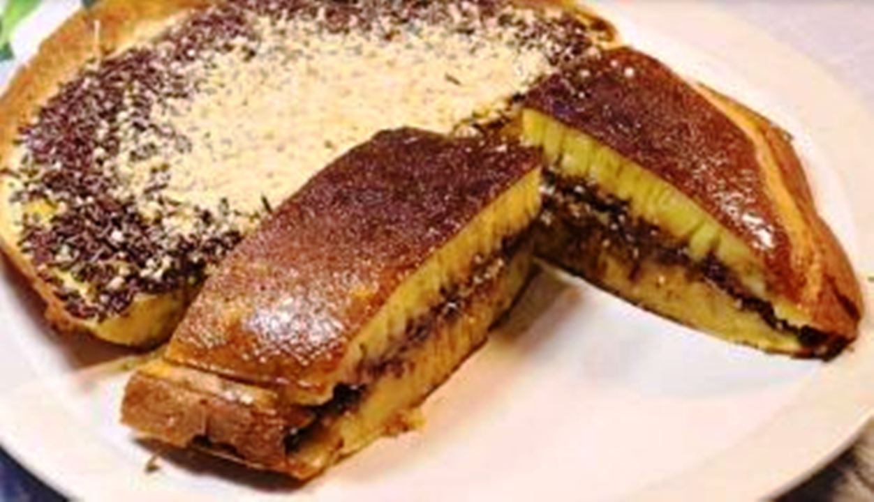 Buat Martabak Sendiri di Rumah, Apa Bisa? Begini Resepnya!