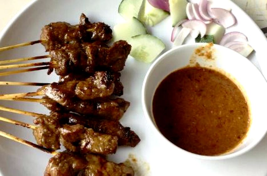 Cara Buat Sate Bumbu Kacang Sendiri di Rumah, Simpel dan Mudah Anti Gagal