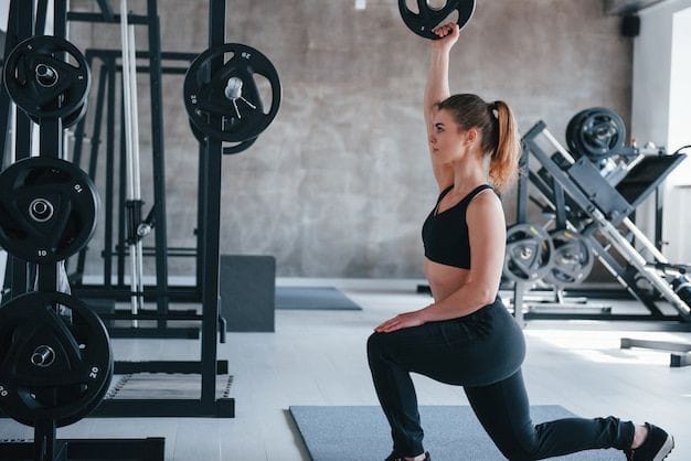 5 Kesalahan yang Sering Dilakukan Perempuan Saat di Gym, Cek Biar Nggak Salah