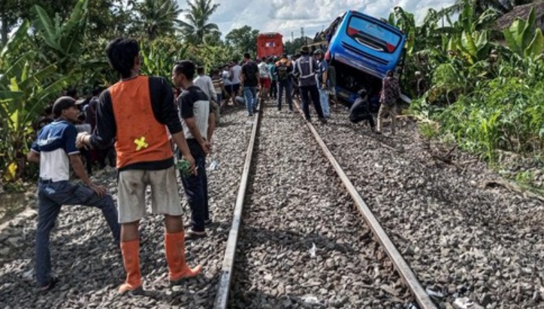 Update Kecelakaan Kereta Api Menabrak Bus Putra Sulung, 3 Orang Meninggal Dunia