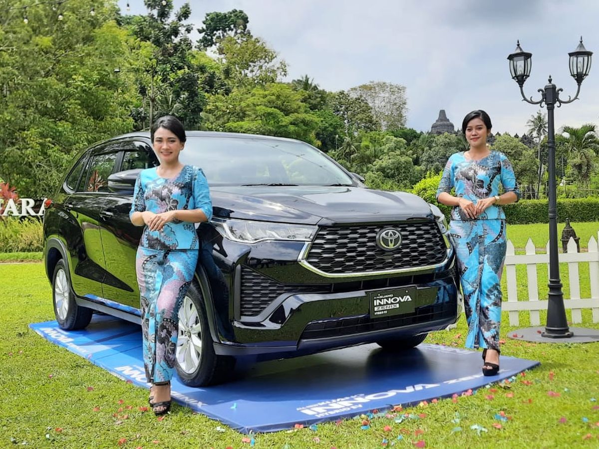 Bluebird Tambah Armada Toyota Kijang Innova Zenix Hybrid, Perkuat ...