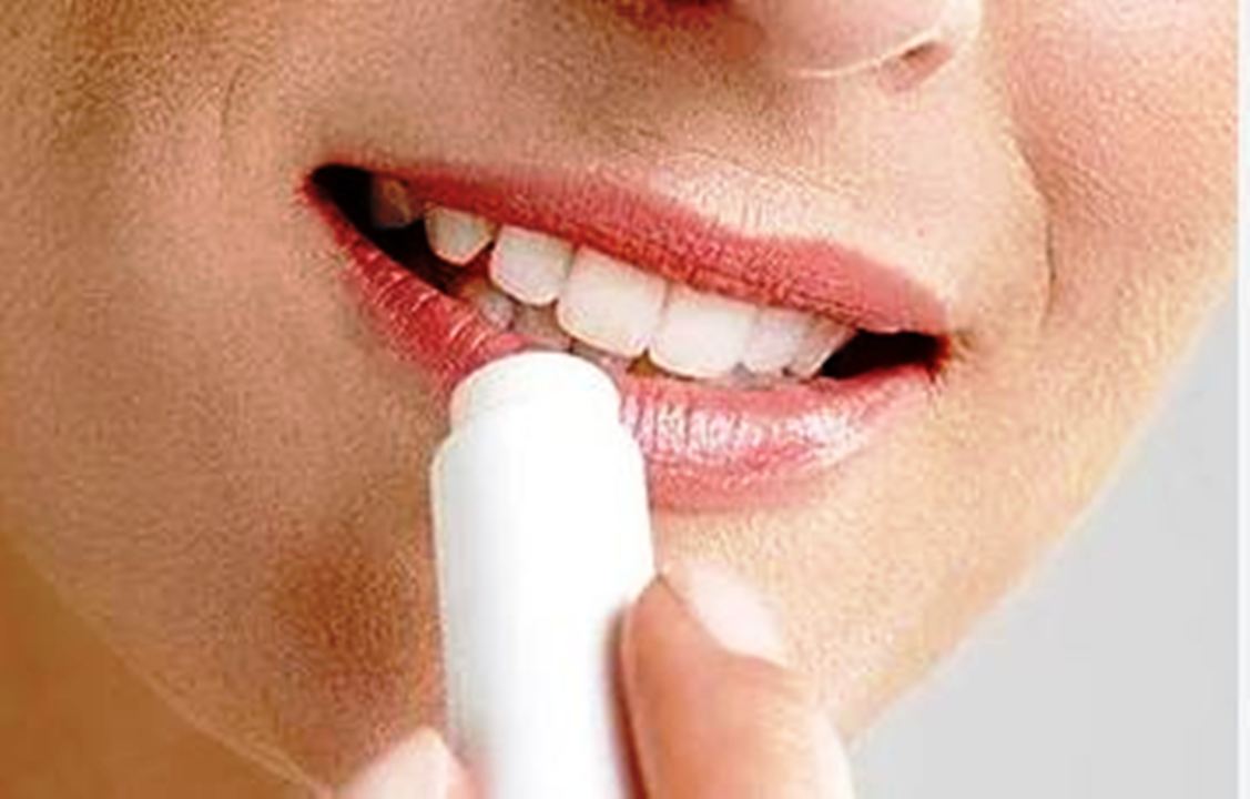 4 Lip Balm Ber-SPF yang Cocok untuk Melembapkan Bibir Kering, Wajib Coba!