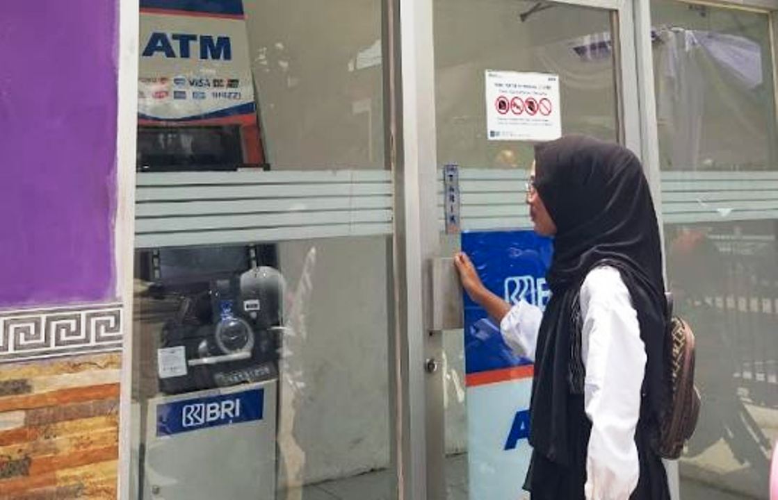 Bayar UKT Bisa Lewat ATM BRI dan BRImo, Mahasiswa Bisa Nikmati Kelebihan dan Keuntungannya 