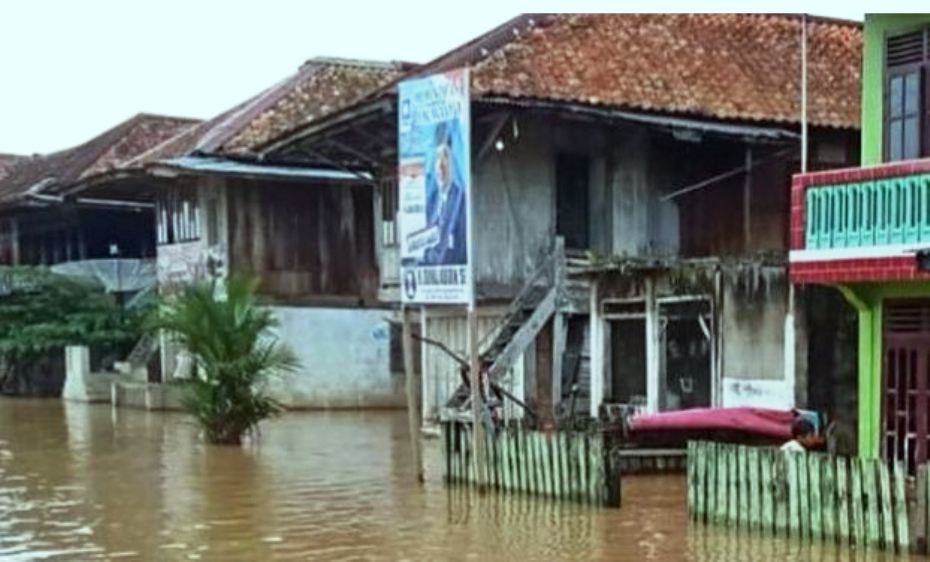 Muratara Diterjang Banjir Bandang, 8 Jembatan Gantung Putus 20 Ribu Rumah Terendam