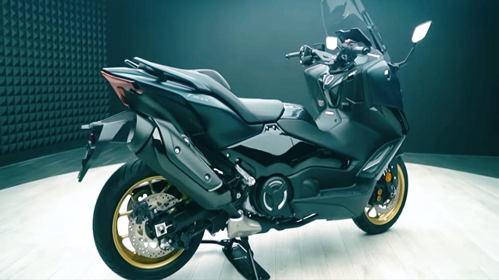 Yamaha TMAX Tech Max Dipasarkan di Indonesia, Harganya Bikin Cengang