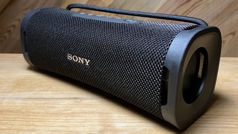 Sony ULT FIELD 1: Speaker Bluetooth Tahan Air dengan Sensasi Bass Dahsyat di Genggaman!