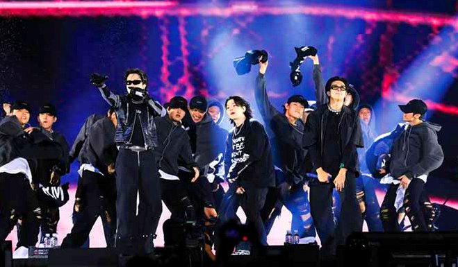 Lebih dari Setengah Juta ARMY “War” Tiket Konser BTS Jakarta Hari Pertama