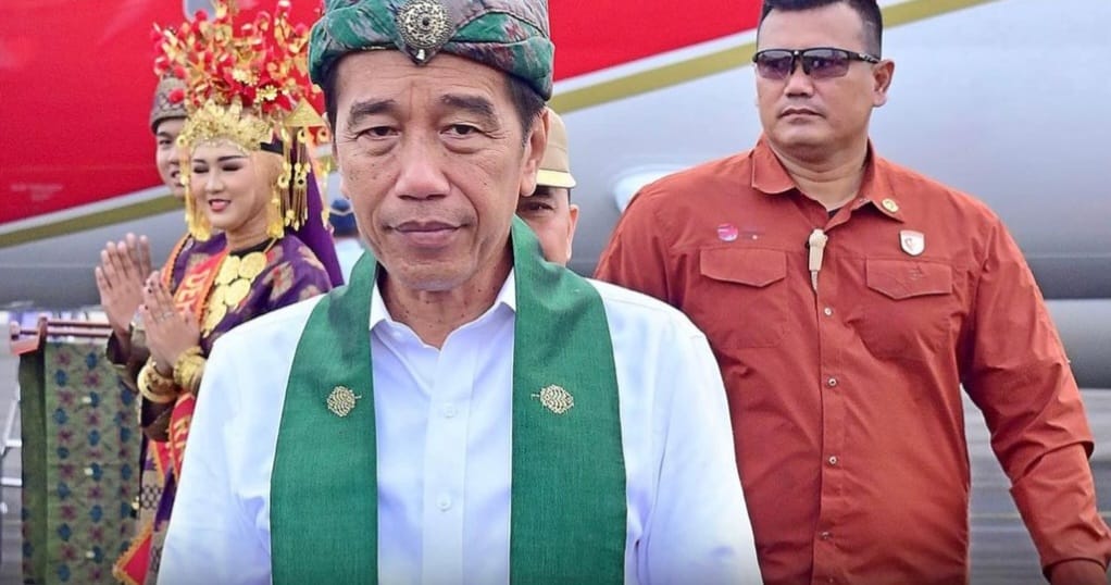 Presiden Jokowi Kunjungan ke Lubuklinggau, Warga Heboh Sambut Hingga Histeris