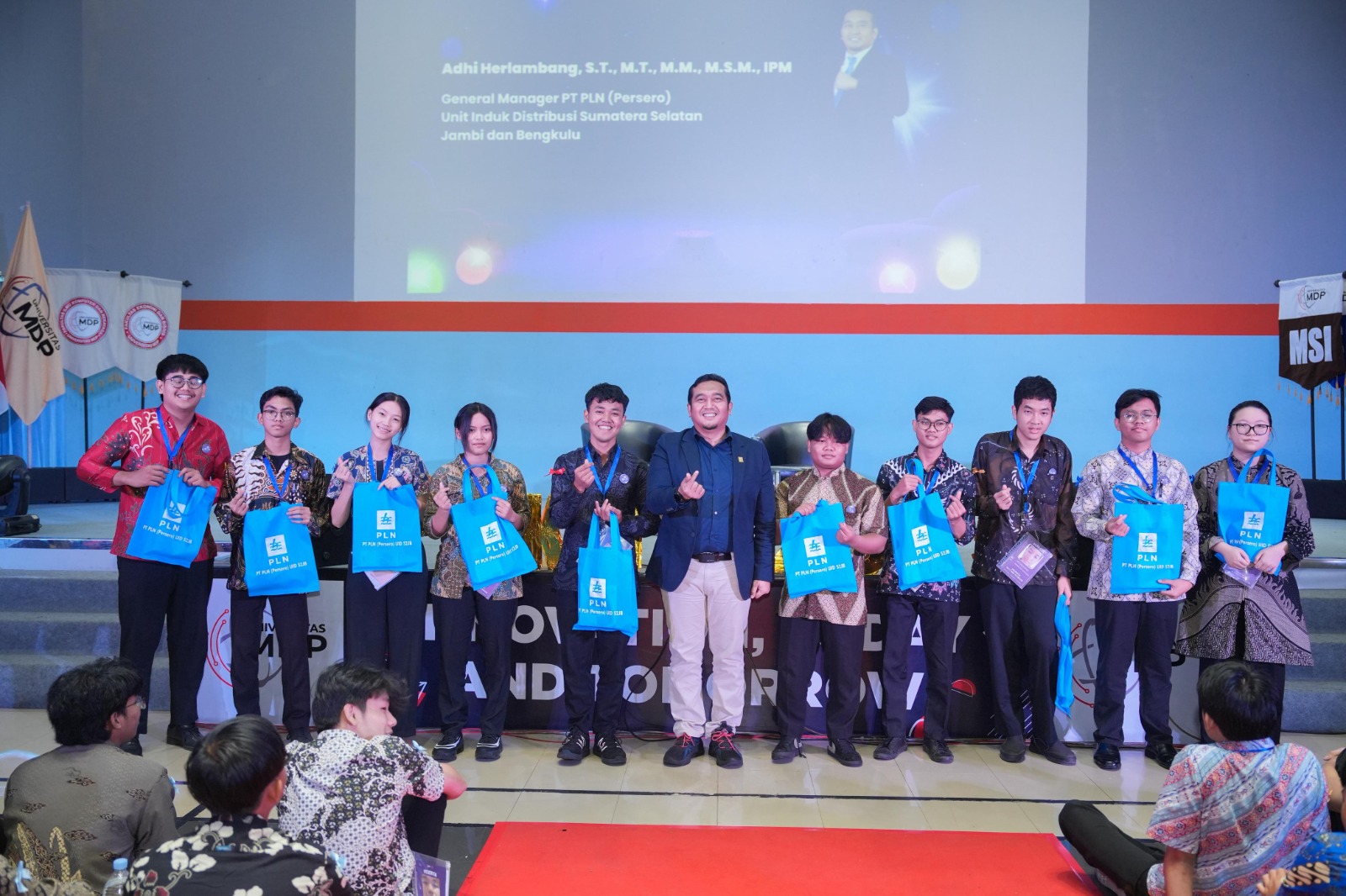 Momentum Hari Pelanggan Nasional, GM PLN UID S2JB Dekatkan Diri dengan Mahasiswa