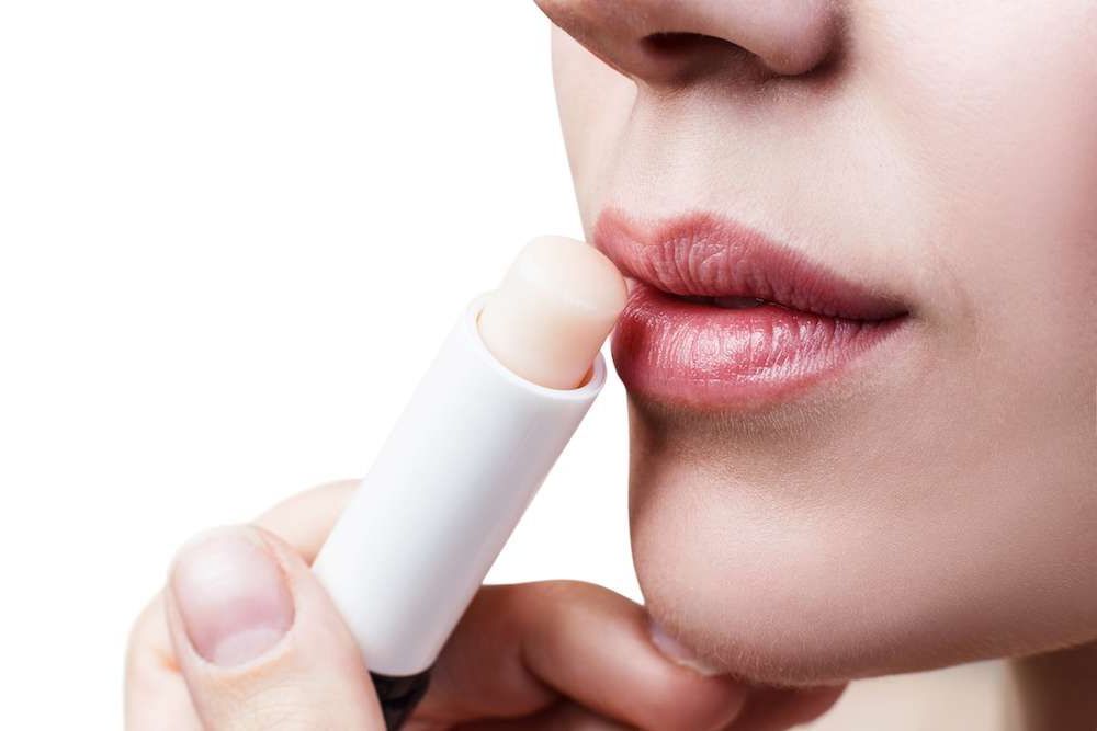 Bolehkah Menggunakan Lipstik atau Lip Balm Saat Puasa? Ini Penjelasan Ulama