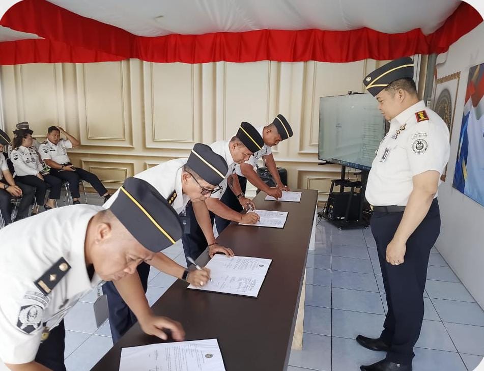 Semangat Baru di Tahun 2026, Pegawai Lapas Narkotika Kelas IIA Muara Beliti Ikuti Apel Perdana