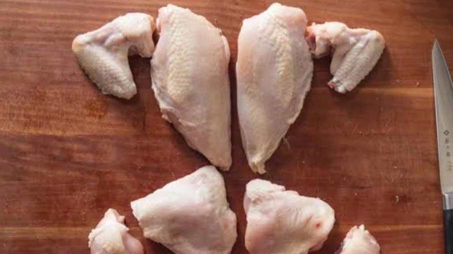 Ketahui Bagian Mana Saja pada Ayam yang Tidak Boleh Dimakan