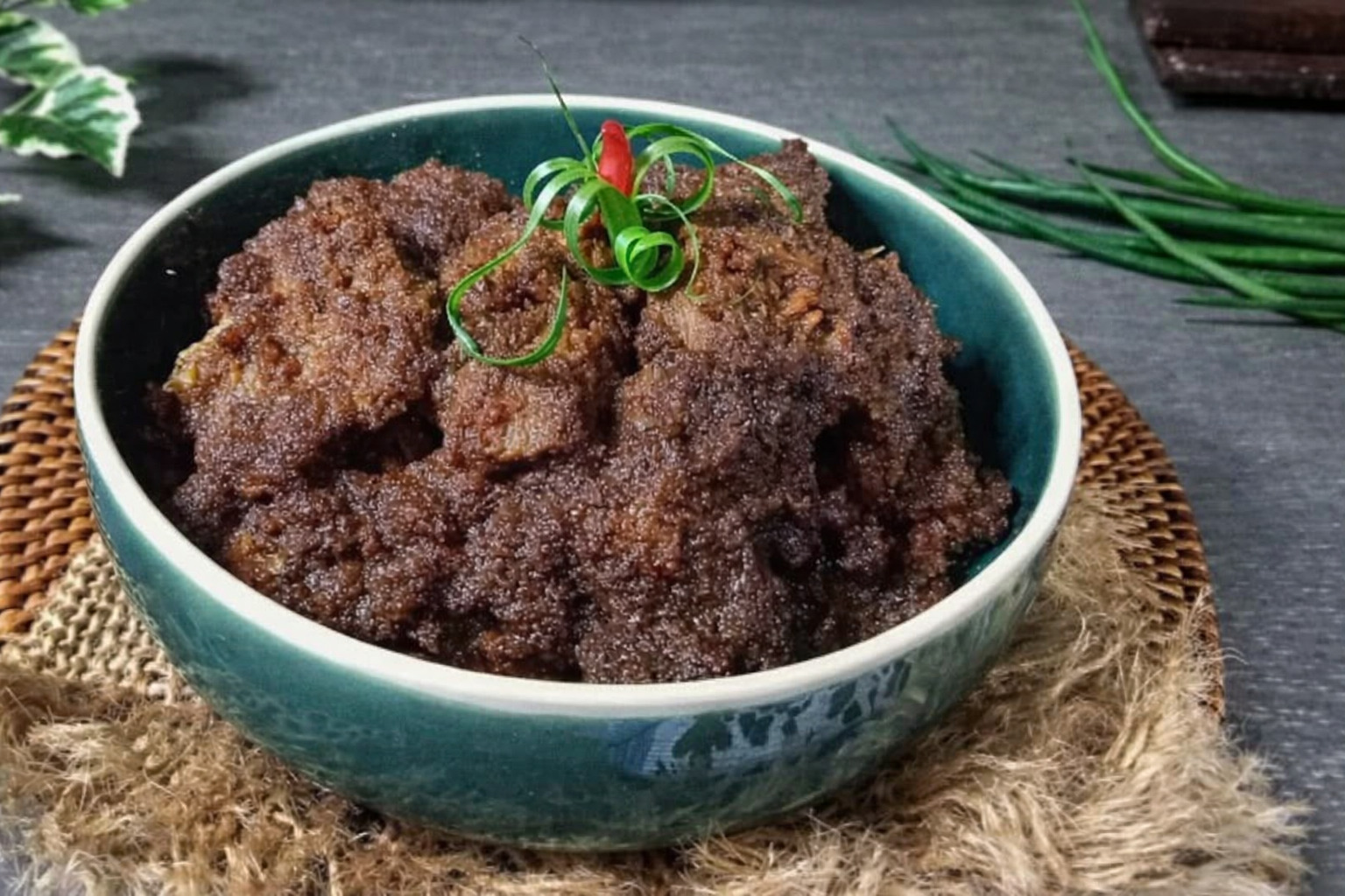 Resep Rendang Sapi Khas Padang untuk Sajian Lebaran, Gurih, Empuk, dan Tahan Lama