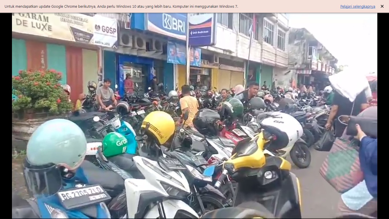 Pasar Inpres Kota Lubuklinggau Padat Menjelang Ramadan, Masyarakat Berburu Stok Pangan dan Daging Sapi