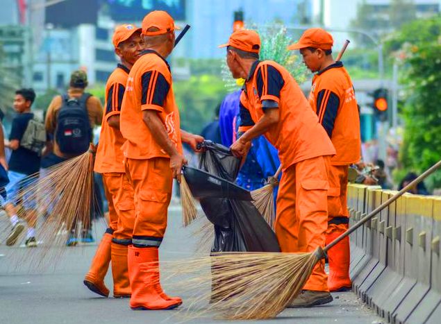 Hukuman Kerja Sosial dalam KUHP Baru, Efektif Berlaku Januari 2026