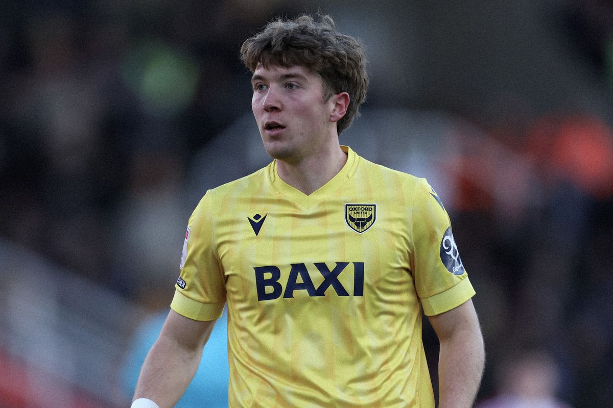 Gol Bunuh Diri Ole Romeny Warnai Kekalahan Oxford United dari QPR, Rating Terendah di Laga