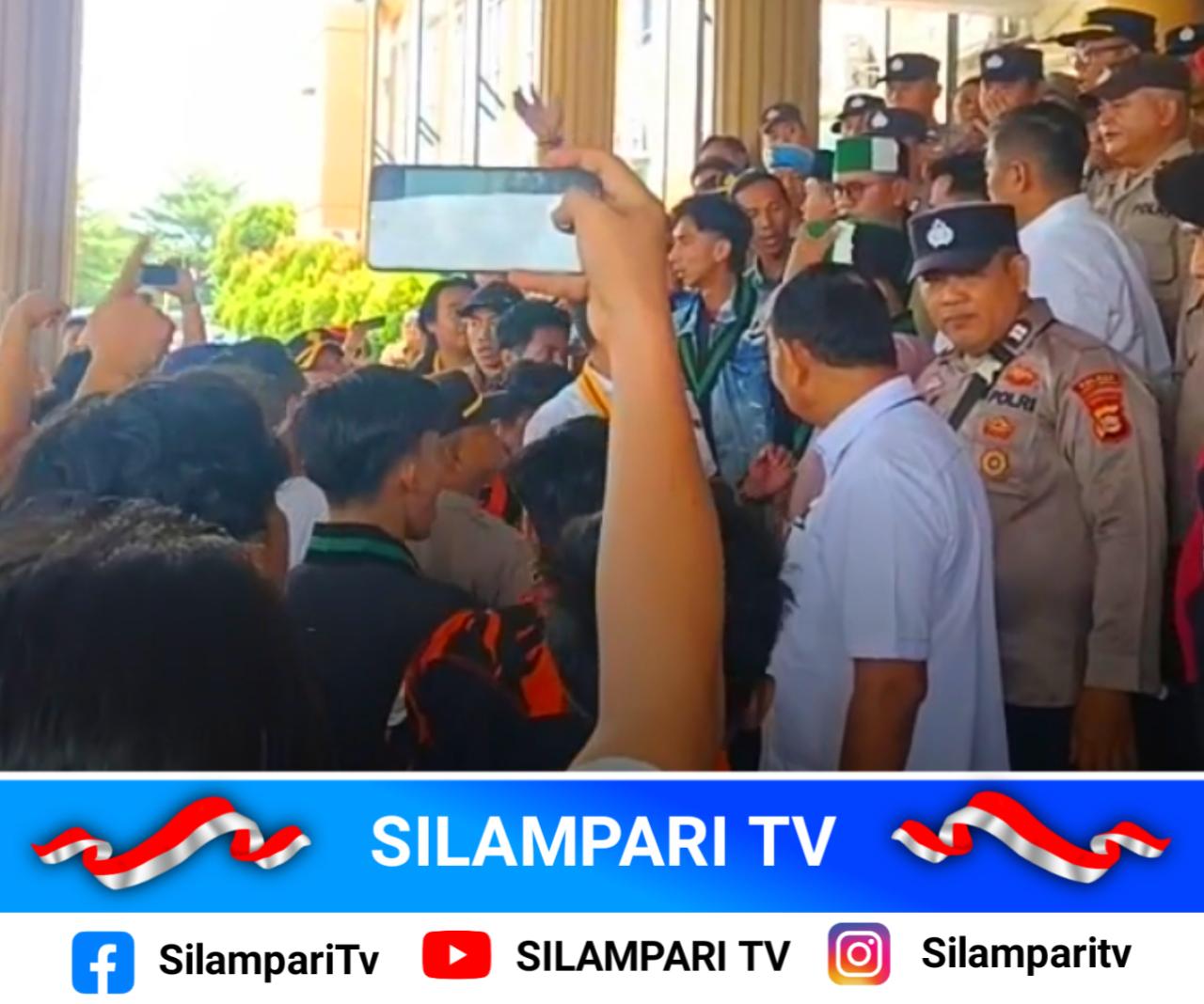 Aksi Mahasiswa di DPRD Lubuklinggau Memanas, Soroti Harga BBM, Program MBG, dan Kenaikan Harga Sembako