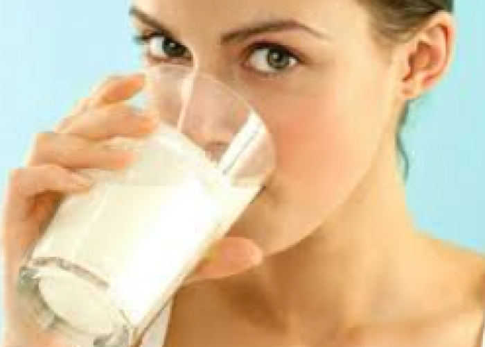 Mengeksplorasi 7 Efek Samping Minum Susu Saat Perut Kosong Apa Saja yang Perlu Anda Ketahui?