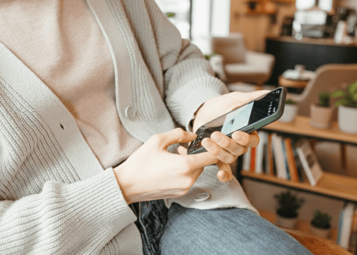 Ramadhan dan Detoks Digital: Momentum Memulihkan Kesehatan Mental di Era Layar Tanpa Henti