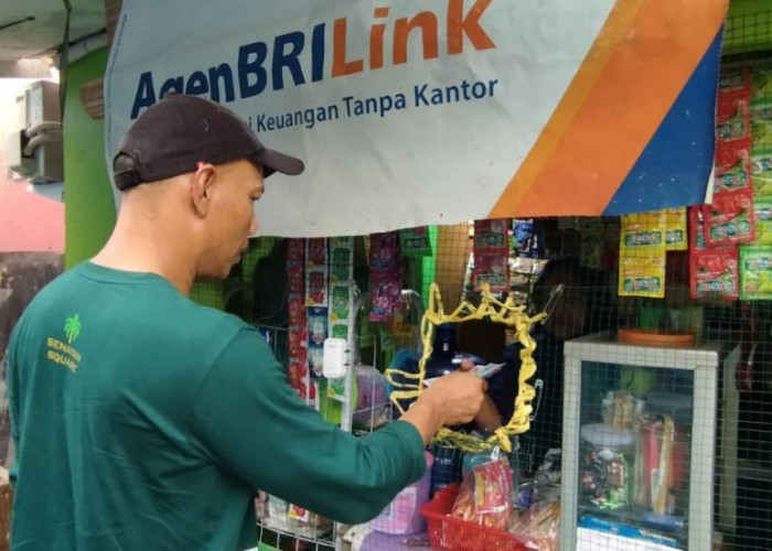 Pahlawan Inklusi Keuangan, AgenBRILink di Tengah Kebun Kelapa Sawit Berhasil Dekatkan Layanan Perbankan 