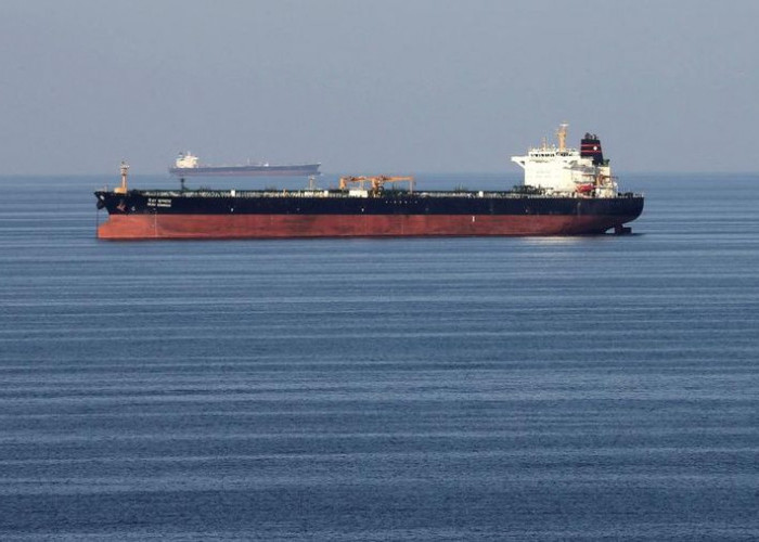 Harga Minyak Dunia Tembus US$100 per Barel, Konflik Iran & Penutupan Selat Hormuz Picu Lonjakan Tajam