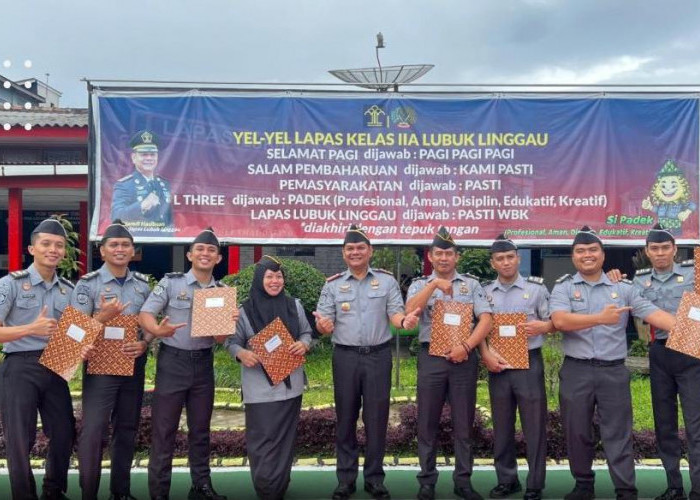 Apel Pagi Sekaligus Penyematan Kenaikan Pangkat Pegawai Lapas Lubuk Linggau