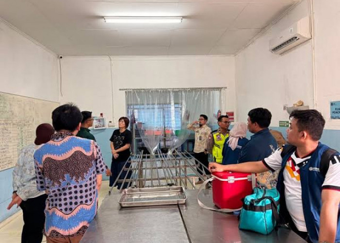 707 Siswa dan Guru Diduga Keracunan MBG di Semarang, BGN Hentikan Sementara SPPG Karangturi