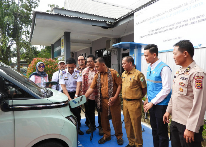 PLN Dorong Kelistrikan penuhi kebutuhan pelanggan pengguna EV, SPKLU ke-5 di Provinsi Jambi Resmi dibuka