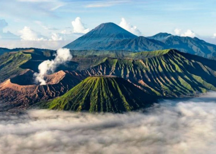 Jadi Incaran Para Bule, Inilah 5 Keindahan Alam yang Ada di Indonesia 