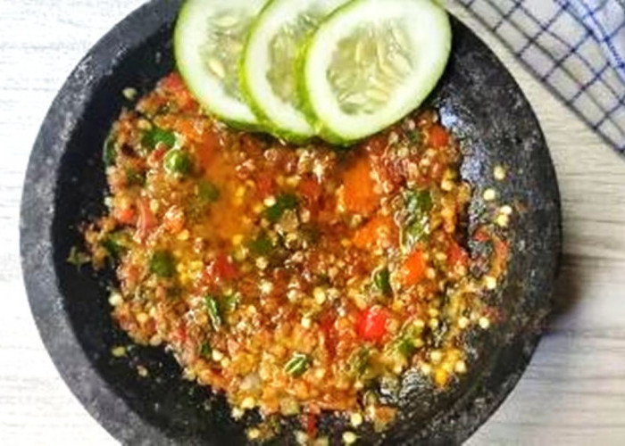 5 Resep Sambal Mentah Ulek, Pedesnya Bikin Selera Makan Meningkat