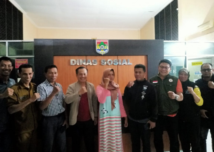 Respon Cepat IKM dan Dinsos Pulangkan Warga Agam ke Kampung Halaman