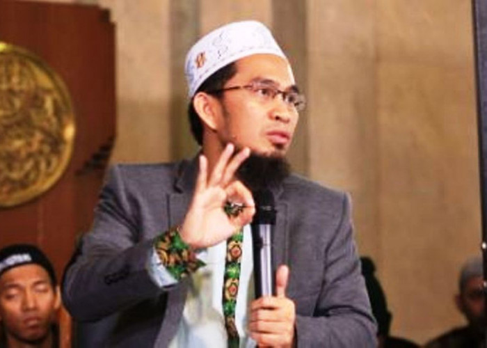 Apakah Sahur Boleh Sampai Adzan Subuh? Berikut Kata Ustadz Adi Hidayat