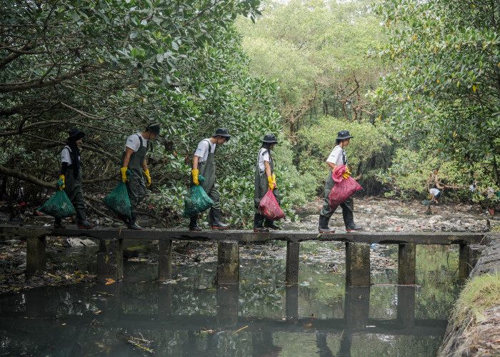Peringati Hari Sungai Nasional, BRI Jaga Ekosistem Lewat Bersih-Bersih Sungai dan Kesadaran Pengelolaan Sampah