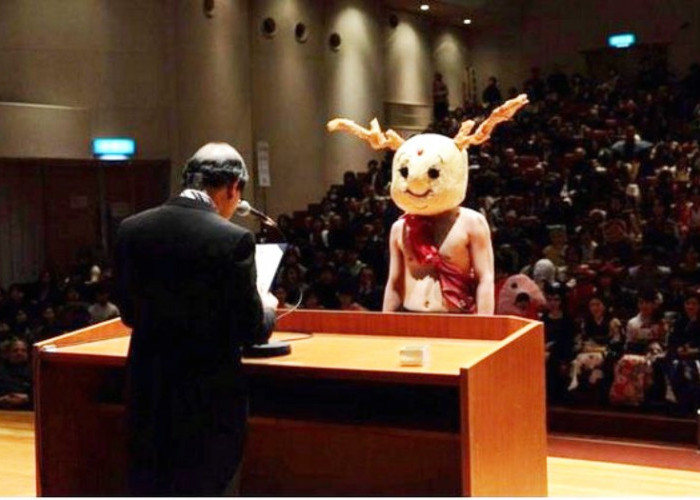 Unik, Wisudawan di Kampus Jepang Diperbolehkan Pakai Kostum Cosplay