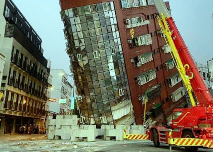 Gempa Dahsyat di Taiwan, Memakan Korban Luka 1.000 Lebih & Puluhan Orang Masih Belum Ditemukan