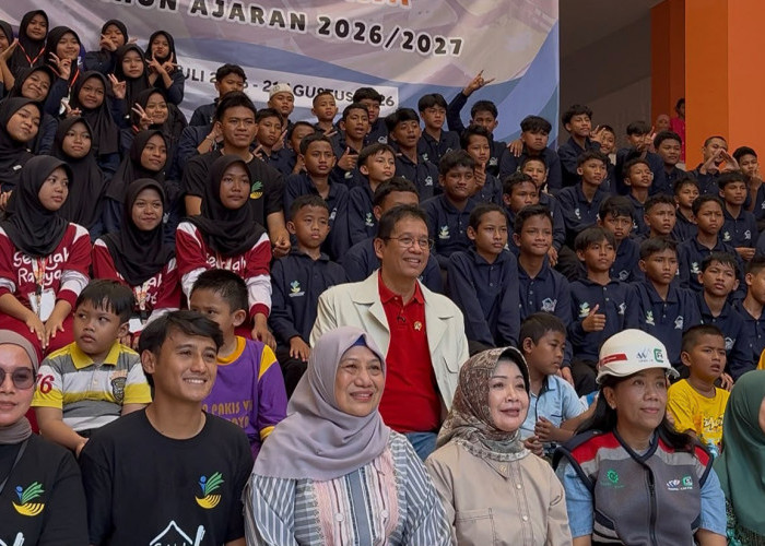 Menkeu Pastikan APBN Dukung Sekolah Rakyat, Purbaya: Belajar yang Semangat, Biar Jadi Menteri