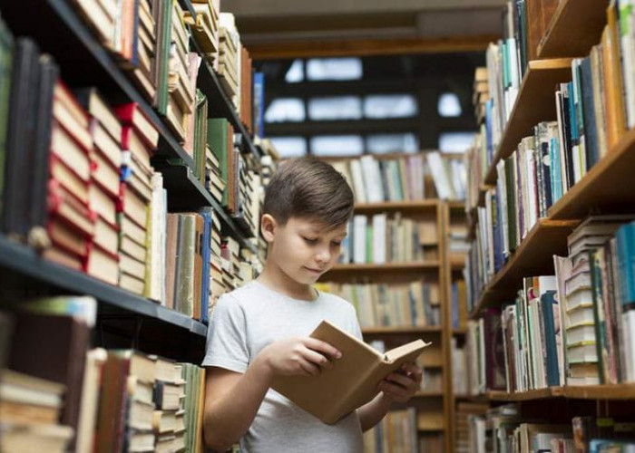 Manfaat Hobi Membaca Buku: Menjelajahi Dunia Pengetahuan