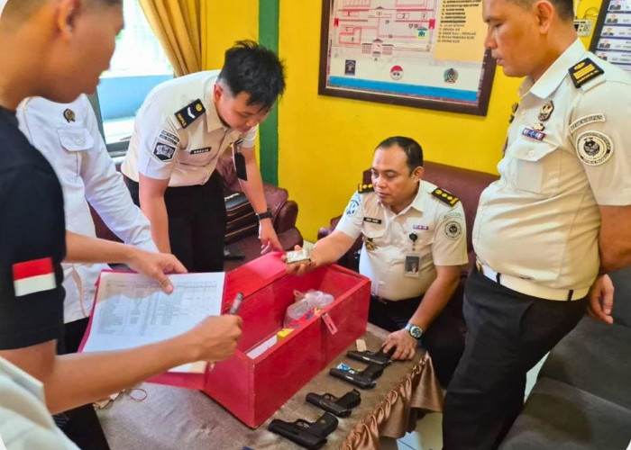 Jajaran KPLP dan Kamtib Lapas Narkotika Muara Beliti Cek Inventaris Senjata Api, Pastikan Kesiapan Pengamanan