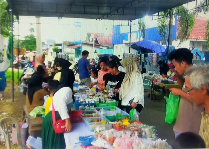 Aneka Takjil Ramadhan di Pasar B Srikaton Diserbu Penggunjung 