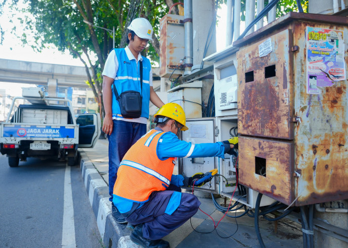PLN Pastikan Listrik Andal di Masjid-Masjid Utama Palembang Jelang Salat Idul Fitri 1447 H