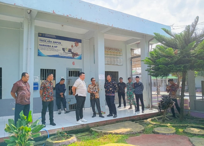 Pastikan Situasi Kondusif, Kalapas Narkotika Muara Beliti Tinjau Blok Hunian, Perkuat Pengawasan dan Kamtib