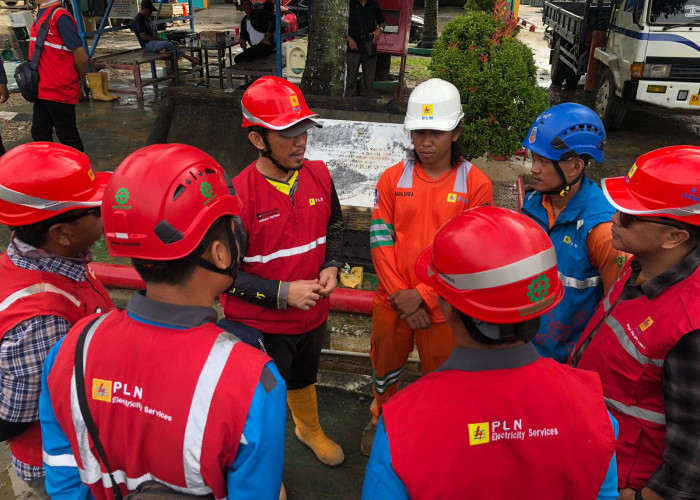 PLN UID S2JB Laksanakan Bantuan Kendali Operasi Pengawasan K3 untuk Pemulihan Kelistrikan Pascabanjir