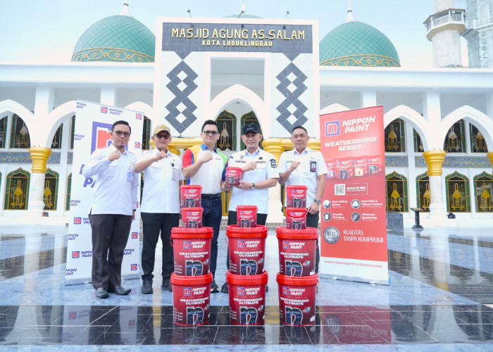 Nippon Paint Revitalisasi Masjid Ikonik Agung As-Salam Lubuk Linggau, Sumatra Selatan