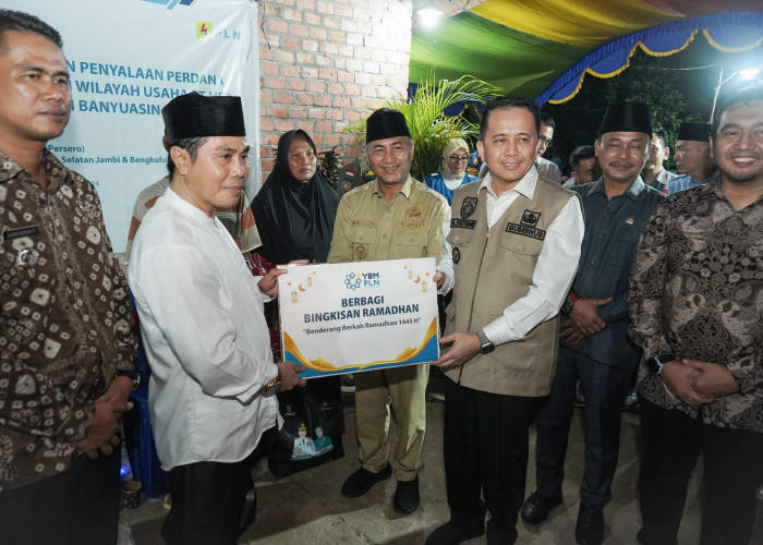 Berkah Ramadhan, PLN UID S2JB Nyalakan Listrik Desa Sukamaju dan Desa Tenggulang Jaya, Musi Banyuasin