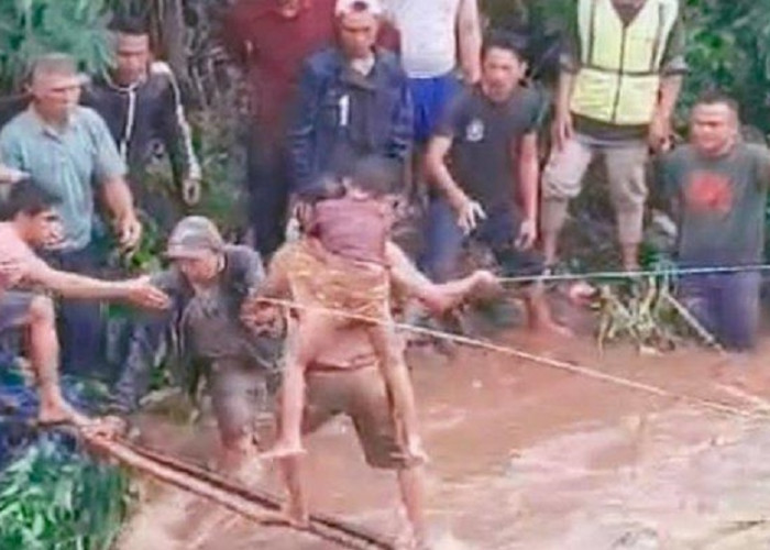 Akibat Banjir 3 Bocah di Muara Enim Hanyut 1 Ditemukan Tewas