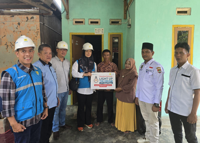 Kado Terindah Jelang Hari Listrik Nasional, PLN UP3 Lubuklinggau dan Seluruh Unit Layanan Berikan Bantuan