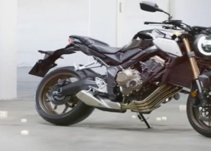Honda CB650R: Motor Streetfighter Agresif dengan Sentuhan Retro