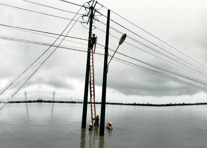 Hadapi Cuaca Ekstrem, PLN Imbau Masyarakat Tetap Waspada